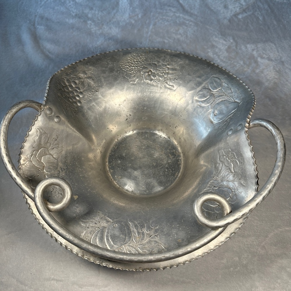 Vintage Cromwell Hand Wrought Aluminum Basket Fruit or Flower Motif/Candy Dish